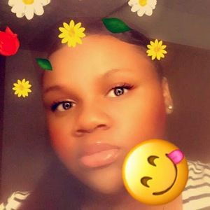 Meet your Posher, Lakiya